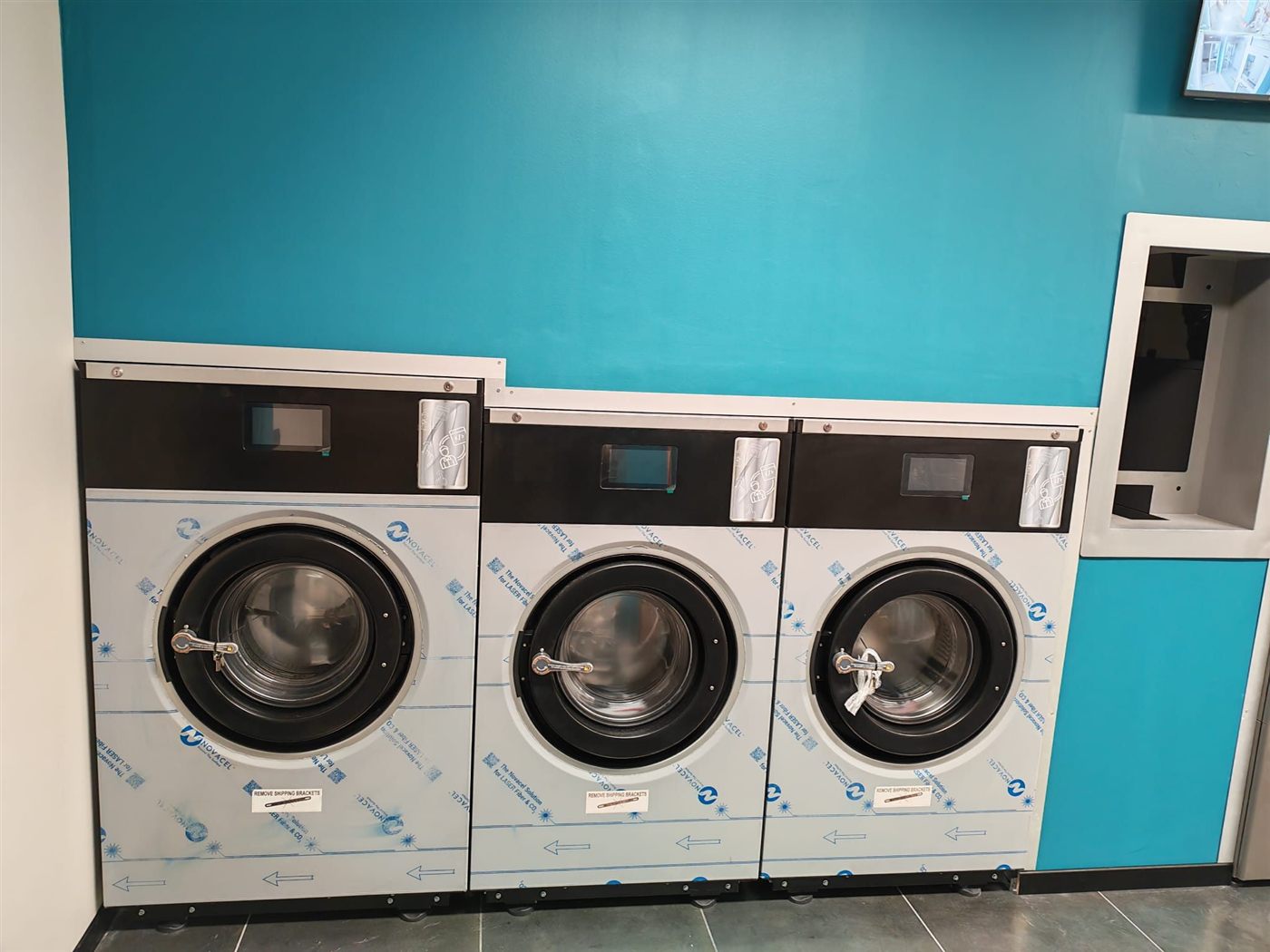 Lavanderia self-service: impianti e finiture del locale
